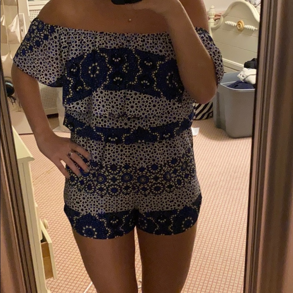 Aqua Pattern Romper - Picture 3 of 3
